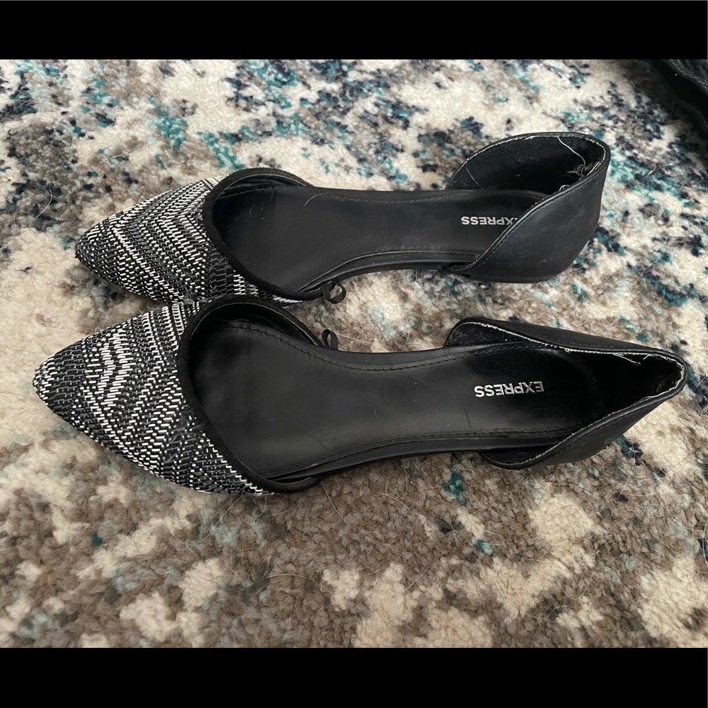 Express Flats - Picture 2 of 3